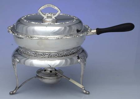 EUF8 (Silverplate, Hollowware) Chafing Dish W/Lid, Liner, Stand & Burner
