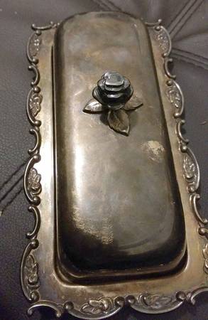 EUF8 (Silverplate, Hollowware) 1/4 Pound Covered Butter & Liner