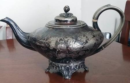 3233 (Silverplate, Hollowware) Teapot