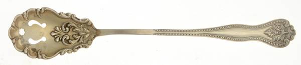Avon (Sterling, 1900) Pierced Bowl Long Handle Olive Spoon