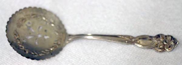 Narcissus (Sterling, 1905) Solid Bon Bon Spoon with Pierced Bowl
