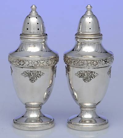 Rose Bouquet (Strl, Hlwr, Floral Band&Bouquets) Weighted Salt and Pepper Set