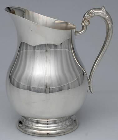 Silverplate Hollowware Plated Water Pitcher with Ice Lip