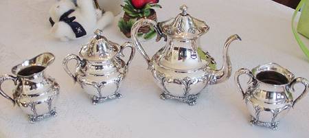 197 (Silverplate, Hollowware) Sugar Bowl & Lid