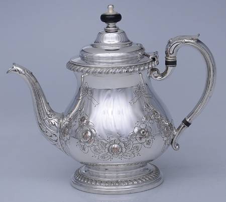 FDM3 (Silverplate, Hollowware) Teapot
