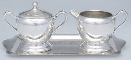 1087 (Silverplate, Hollowware) Creamer, Sugar & Lid with Tray Set