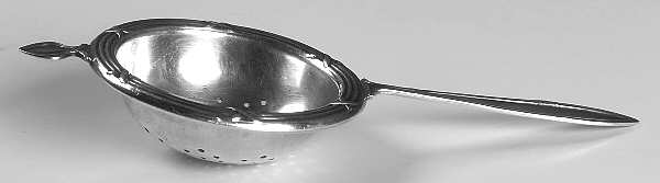 A993 (Sterling) Solid Individual Overcup Tea Strainer