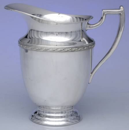 605 (Silverplate, Hollowware) Silverplate Water Pitcher