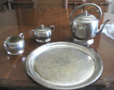 Silverplate Hollowware 4 Piece Tea Set (with Tray)