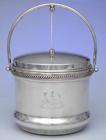 111 (Silverplate, Hollowware) Hinged Bale Handle Ice Bucket & Lid, Liner