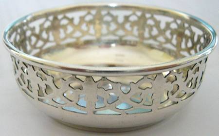 7682 (Sterling, Hollowware) by Frank Whiting