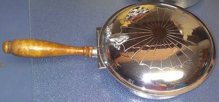 F1B1 (Silverplate, Hollowware) Silent Butler with Hinged Lid