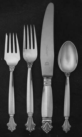 Acanthus (Sterling, 1917) 4 Piece Dinner Size Setting