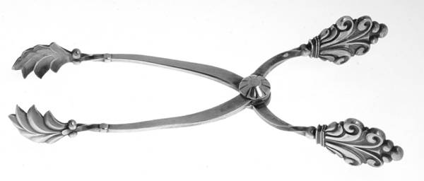 Acanthus (Sterling, 1917) Large Ice Serving Tongs