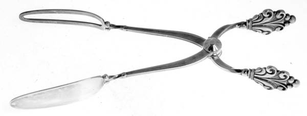 Acanthus (Sterling, 1917) Large Solid Sandwich Tongs