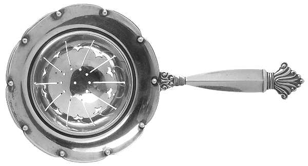 Acanthus (Sterling, 1917) Solid Individual Overcup Tea Strainer