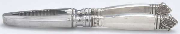 Acanthus (Sterling, 1917) Stainless Grip Nut Cracker