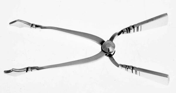 Acadia-Blok (Sterling, 1931) Scissor Shape Sugar Tongs