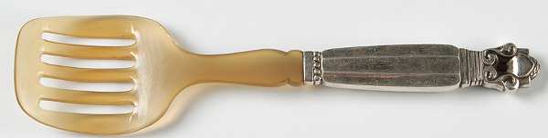 Acorn (Sterling, 1915) Herring Serving Fork with Horn Tines