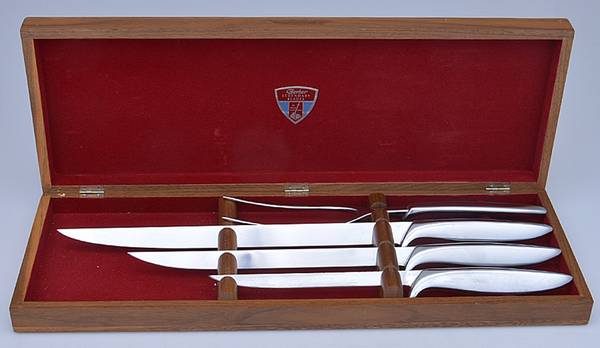Presentation (Stainless) (4 Pc) Carving Set & Used Wood Case