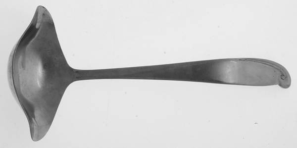 Caress (Stainless) 2 Spout Gravy Ladle-Solid Piece