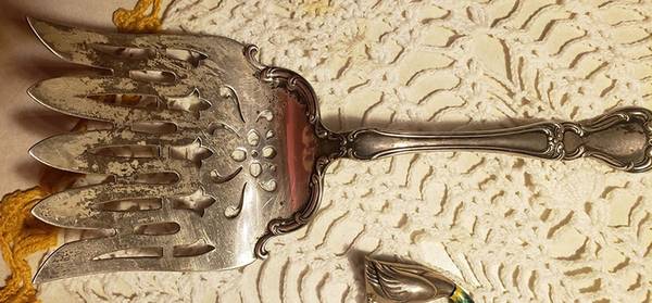 Buckingham (Sterling, 1910) Solid Asparagus Server