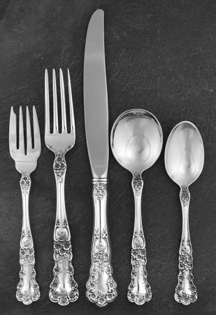 Buttercup (Sterling, Lion-Anchor-G, 1899, No Monos) 5 Piece Dinner Size Setting