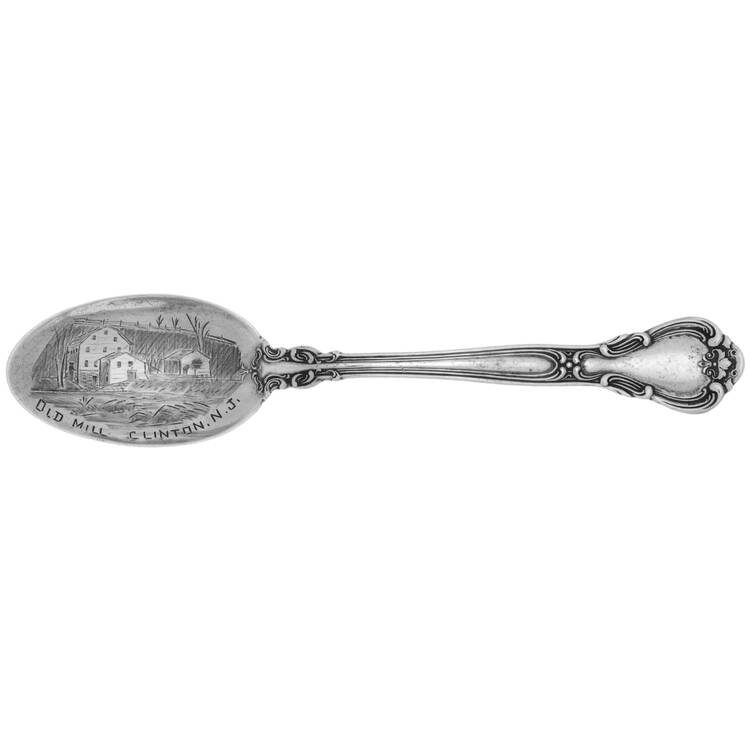 Chantilly (Sterling, 1895, Lion-Anchor-G, No Mono) Souvenir Spoon (Teaspoon)