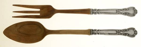 Chantilly (Sterling, 1895, Lion-Anchor-G, No Mono) Wooden Bowl 2-Piece Salad Set