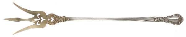 Chantilly (Sterling, 1895, Lion-Anchor-G, No Mono) Large Lettuce Serving Fork