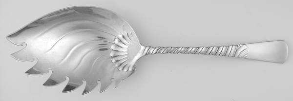 Colonial (Sterling, 1885) Entree/Macaroni/Oyster Server