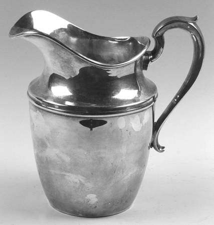 Colonial (Silverplate, Hollowware) 72 Oz Pitcher