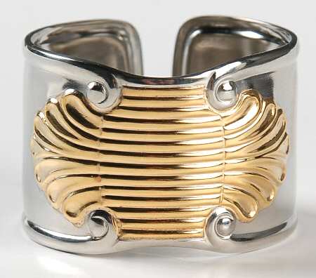 Golden Gorham Shell (Stainless, Gold Accent) Napkin Ring