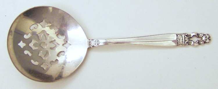 Hispana-Sovereign (Sterling, 1968) Solid Bon Bon Spoon