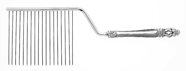 Hispana-Sovereign (Sterling, 1968) Cake Breaker with Silverplate Prongs