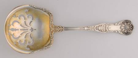 King George (Sterling, 1894, No Monograms) Large Pierced Pea Serving Spoon