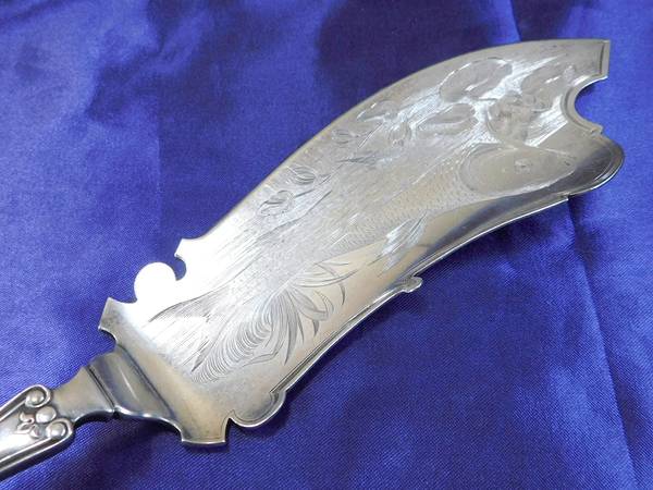 Kings III (Sterling, 1885) Large Solid Bright Cut Fish Serving Knife