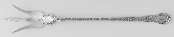 Meadow (Sterling, 1897) Large Lettuce Serving Fork