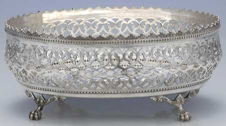 Silverplate Hollowware Pierced Footed Oval Centerpiece