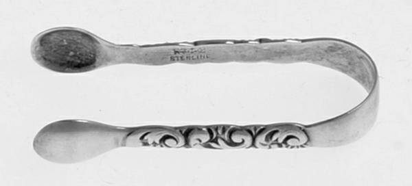 No. 11 (Sterling, 1885) Small Solid Tete A Tete Tongs