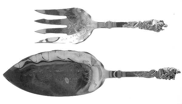 Nuremberg (Sterling, 1885) 2 Piece Large Solid Fish Serving Set