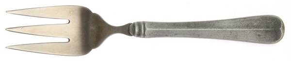 Old Towne (Ameralloy) Medium Solid Cold Meat Serving Fork