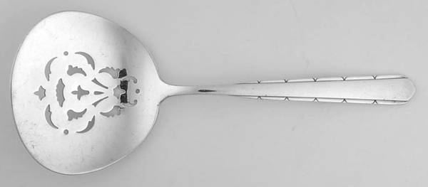 Remembrance (Silverplate, 1930) Solid Bon Bon Spoon