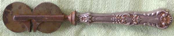 Richmond (Silverplate, 1897) Silverplate Guard Steel Wheels Knife Sharpener