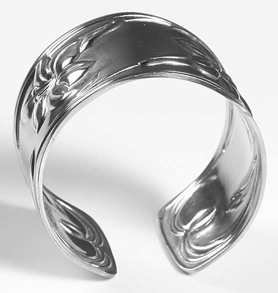 Royal Lily (Stainless) Napkin Ring