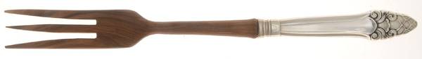 Sovereign-Old (Sterling, 1941, Old)  Salad Serving Fork with Wooden Prongs