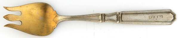 St. Dunstan-Plain (Sterling, 1916) Ice Cream Fork