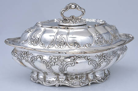 Chantilly-Grand (Sterling Hollowware) 10" Oval Double Vegetable