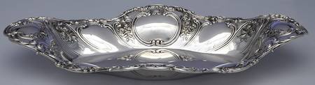 Chantilly-Grand (Sterling Hollowware) 13" Bread Tray