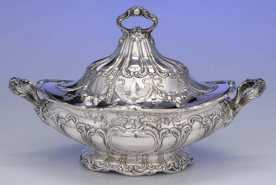 Chantilly-Grand (Sterling Hollowware) Tureen & Lid